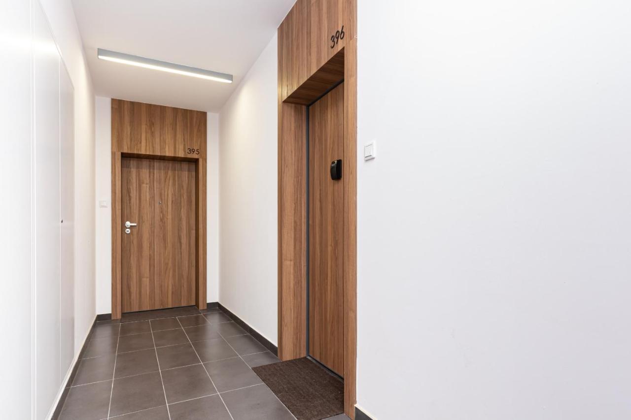Apartments Varsovia Kasprzaka By Noclegi Renters Экстерьер фото