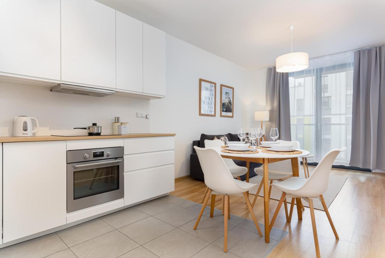 Apartments Varsovia Kasprzaka By Noclegi Renters Экстерьер фото